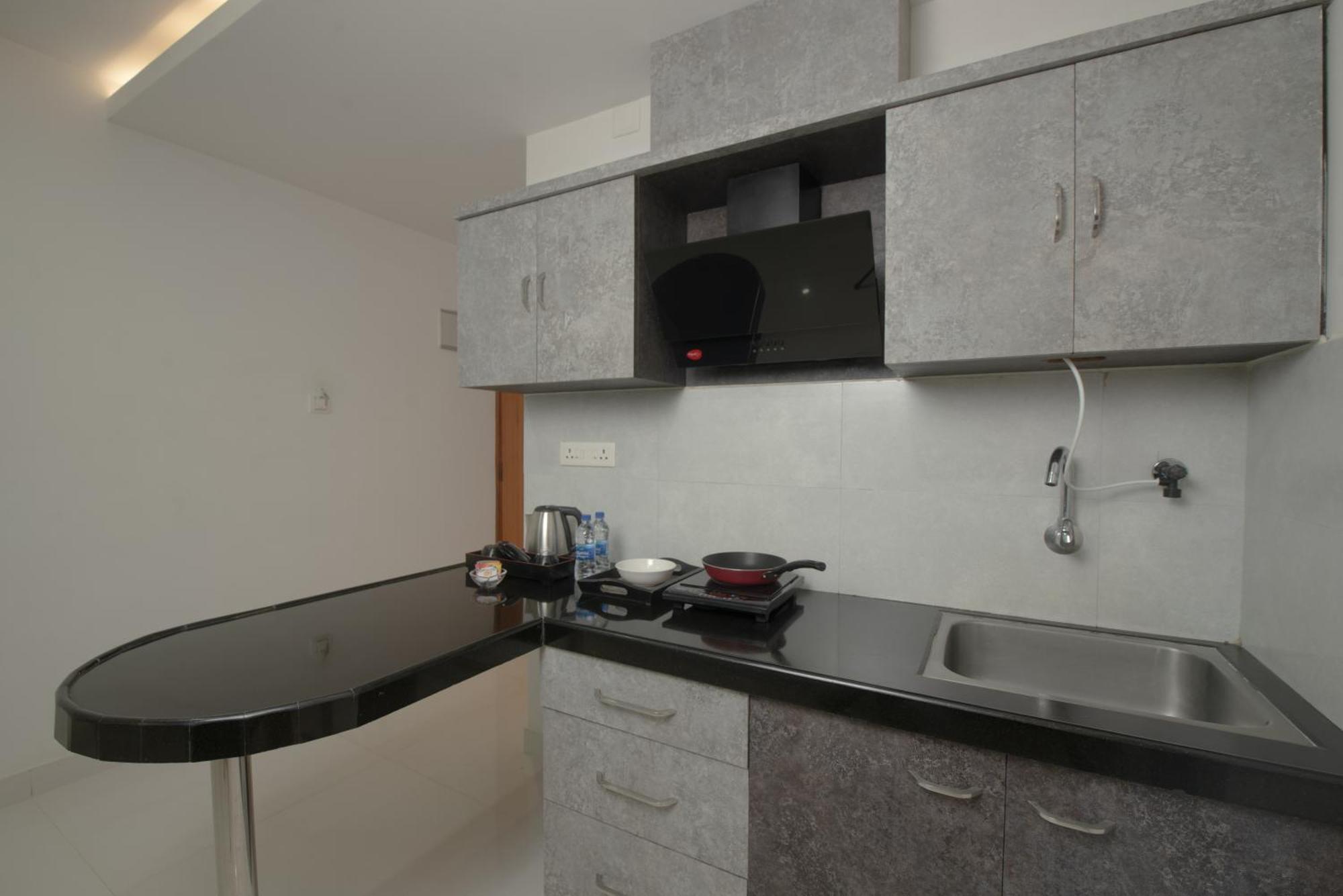 Manipal Atalia Service Apartments Kültér fotó